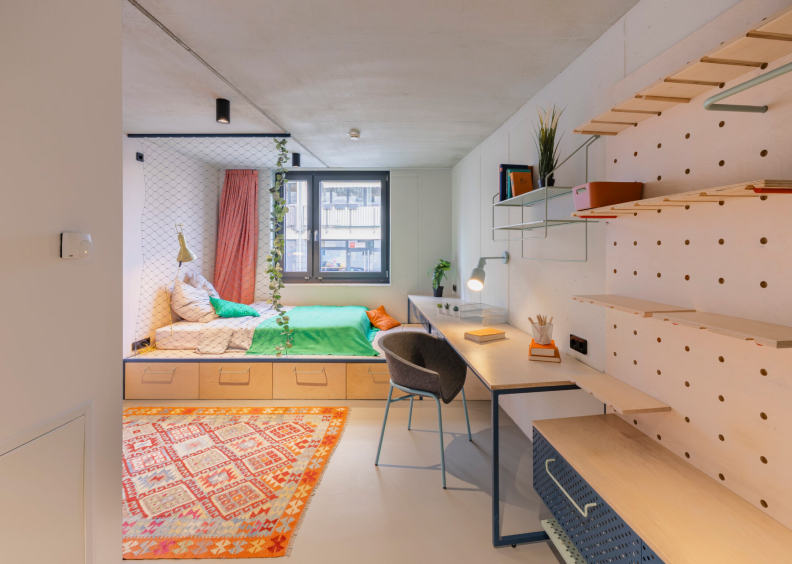 Single Shared Kitchen