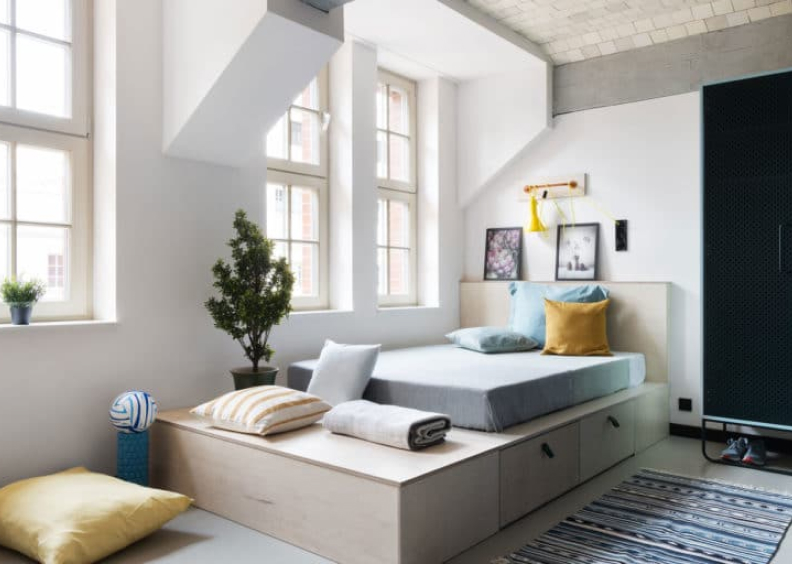 Single Shared Kitchen L